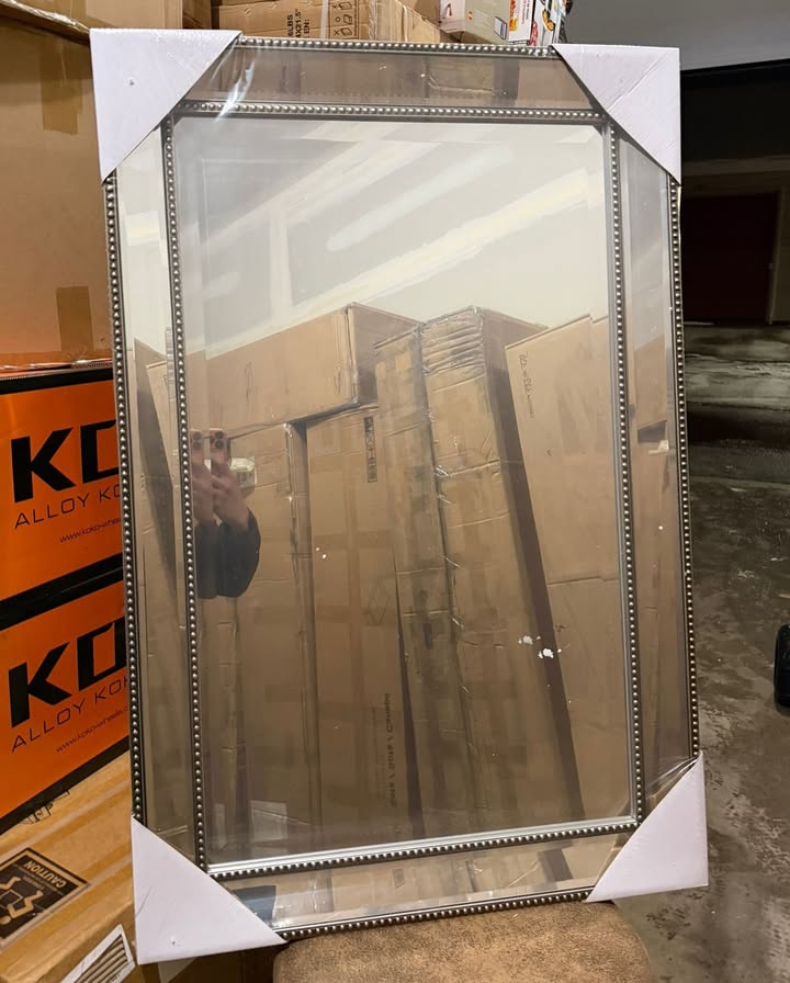 Elegant Decorative Wall Mirror 24" x 36"